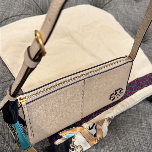 Tory Burch Bag McGraw Wedge Shoulder Bag NWOT - Picture 11 of 17